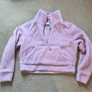 Women’s pink sz XS/S 1/2 zip fleece.